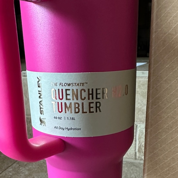 Stanley Pink Quencher H2.0 Tumbler - Picture 2 of 6